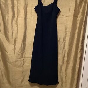 Jones Wear Classic Black Maxi Dress